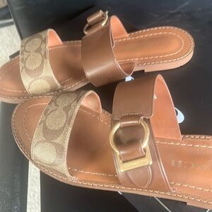 Coach sandal brown size 8